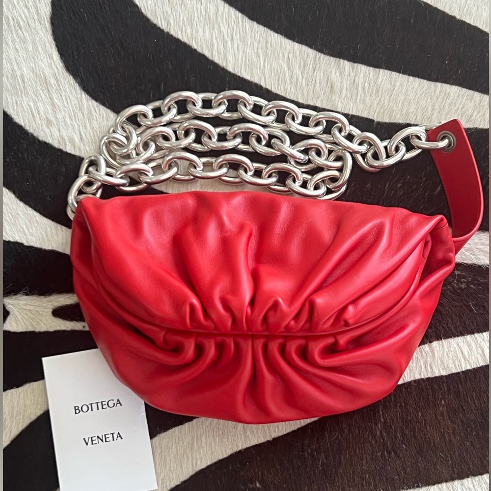 Authentic Bottega Veneta The Chain Pouch
Red Leather with Silver Chain